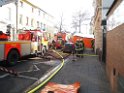 Einsatz Feuerwehr SEK Polizei Koeln Nippes Merheimerstr P008